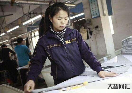 97年流水线女工逆成高校老师