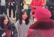 45 岁女子带 5 个孩子嫁给初恋,亲友称「新郎为了爱情,愿意与她共同抚养孩子」,如何看待此事?-大智网汇