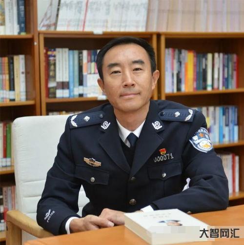 老舍、马晨明 、李星华 、叶永烈 、冯至的简介?