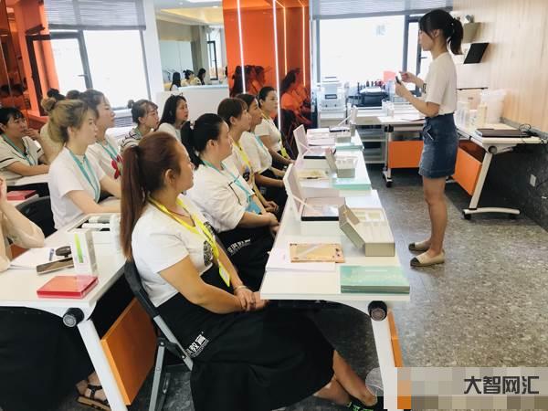 1、学历培训机构比较好