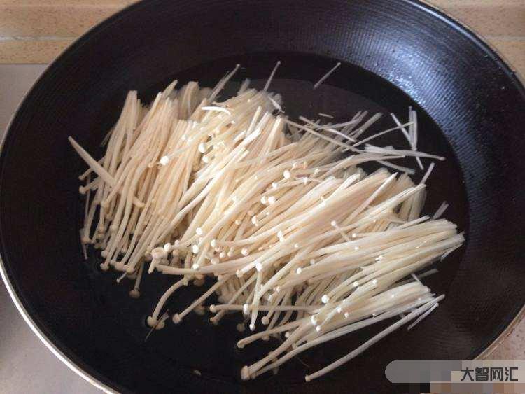1、怎样做金针菇好吃?