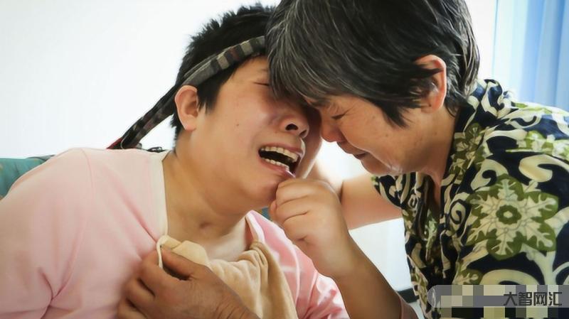 女子办离婚带男友被前夫打成重伤