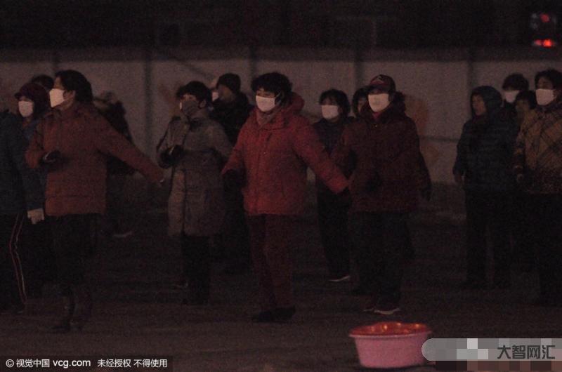 广场舞未戴口罩怎么办-二次感染来袭，使用口罩要注意这3个方面，看完后，