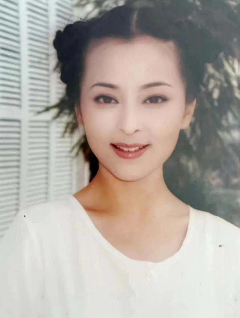 何音个人资料简介-演员被黄志忠前妻何音如今怎么样了-大智网汇