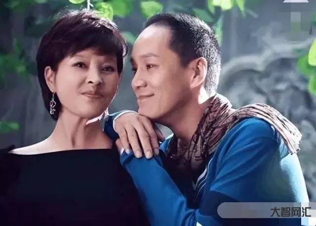 冯远征老婆梁丹妮个人资料-他与大8岁妻子梁丹妮幸福婚姻 冯远征老婆梁丹妮个人资料-他与大8岁妻子梁丹妮幸福婚姻