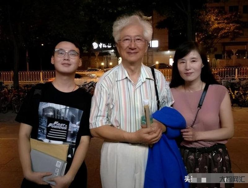 主持人陈铎个人资料简介-中国第一代电视人陈铎现生平介绍 主持人陈铎个人资料简介-中国第一代电视人陈铎现生平介绍