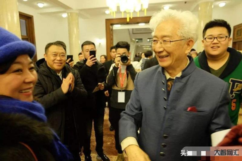 主持人陈铎个人资料简介-中国第一代电视人陈铎现生平介绍 主持人陈铎个人资料简介-中国第一代电视人陈铎现生平介绍
