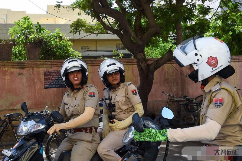 印度的女警察身材-印度“最美女警察”,她到底是何方神圣-大智网汇