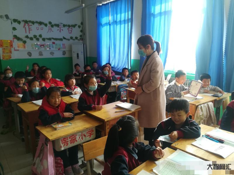 老师让带什么去学校好-学生可带宠物上学?学校:只限高中,每班一只-大智网汇