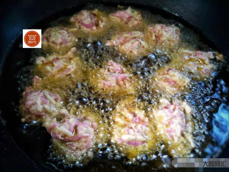 炸一大盆丸子要多久能熟-十几分钟炸盆萝卜丸子,外酥里嫩,好吃不贵,比人 炸一大盆丸子要多久能熟-十几分钟炸盆萝卜丸子,外酥里嫩,好吃不贵,比人