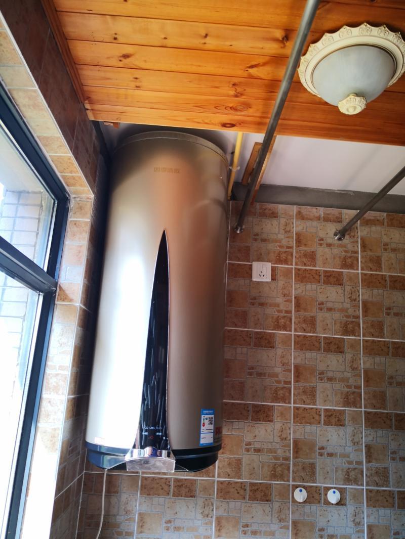 分体式太阳能热水器-冷空气来了,你不想给家里安一个热水器吗?电热水器怎-大智网汇