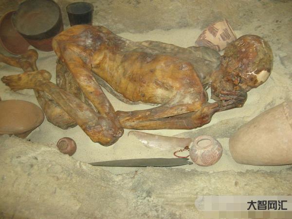 木乃伊是怎么形成的-距今9000年!新疆塔里木盆地发现一具木乃伊,竟做 木乃伊是怎么形成的-距今9000年!新疆塔里木盆地发现一具木乃伊,竟做
