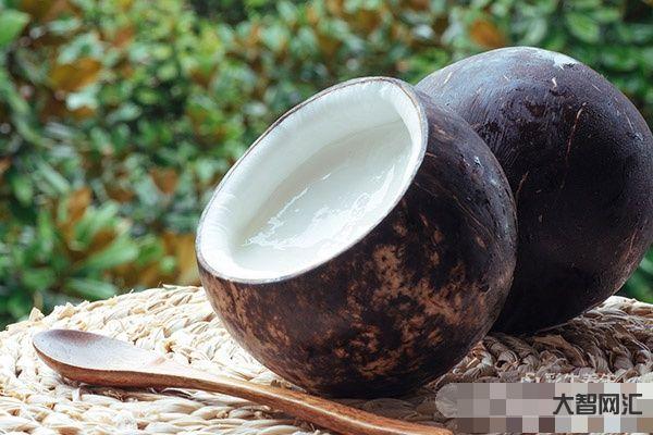 哪些人不能喝椰子水-生活中哪些人群应该忌食椰子?