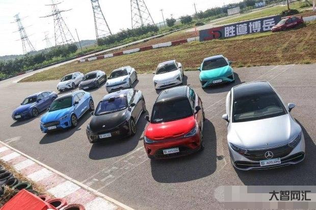 新能源汽车全新的赛道-最新!千亿新能源巨头跨界进军新赛道