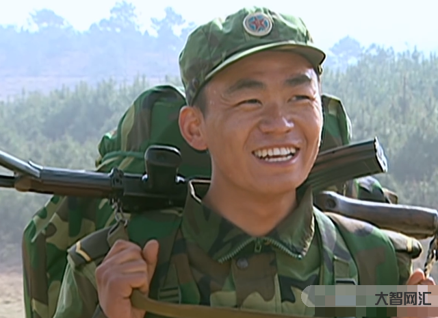 电视剧《士兵突击》的一次演习中，许三多因为揣了两个鸡蛋，而被红外发现热
