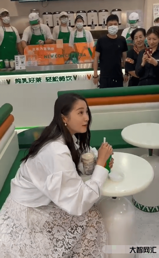 关晓彤奶茶店拍的视频-“天然呆”奶茶店因特许经营被诉,回应:关晓彤未参 关晓彤奶茶店拍的视频-“天然呆”奶茶店因特许经营被诉,回应:关晓彤未参