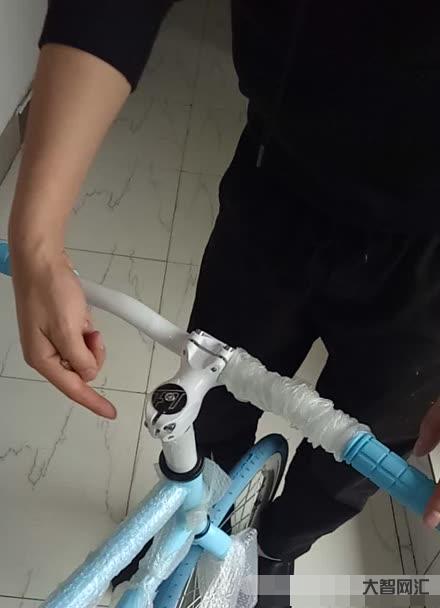 什么样的轮子只转不走-面试官:什么样的轮子只转不走?小伙怒怼,被录用-大智网汇