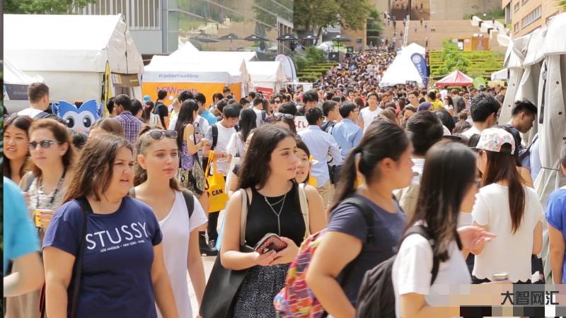美国最富留学生-大跌眼镜!土豪学生扎堆的10所美国大学,藤校竟无一所上 美国最富留学生-大跌眼镜!土豪学生扎堆的10所美国大学,藤校竟无一所上