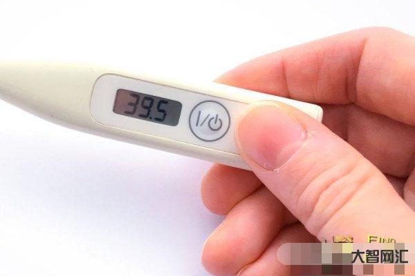 温度计夹在腋下几分钟-不同体温计测量结果各异,哪种最准确?怎么测温最靠-大智网汇