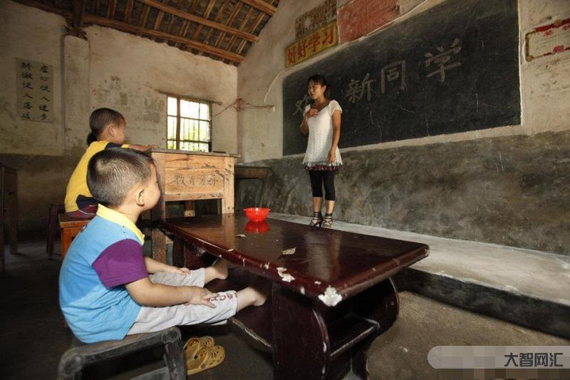 新华社这名新生刚报到就要返乡:“我要先去救爸爸!”-爸爸求救, 温情回 新华社这名新生刚报到就要返乡:“我要先去救爸爸!”-爸爸求救, 温情回