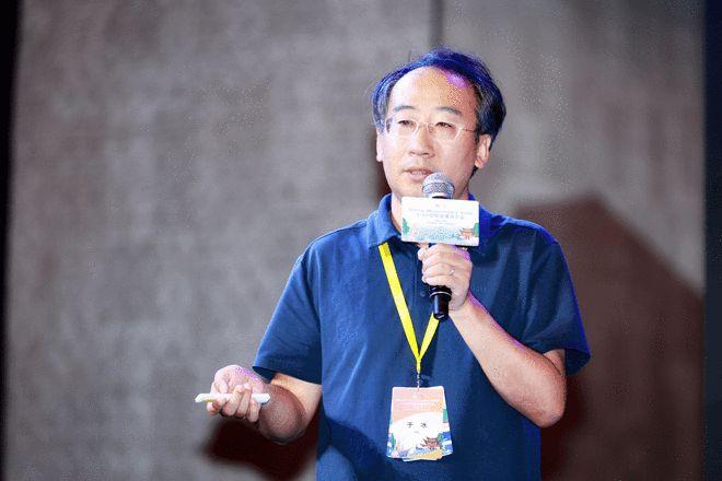 快手于冰:抓住平台基因,在AI大模型领域重度投 快手于冰:抓住平台基因,在AI大模型领域重度投
