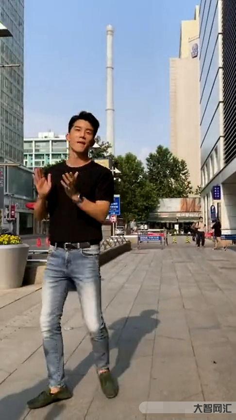 魔镜原创摄影街拍账号,魔镜原创摄影街拍微博牛仔短裙肉丝-大智网汇