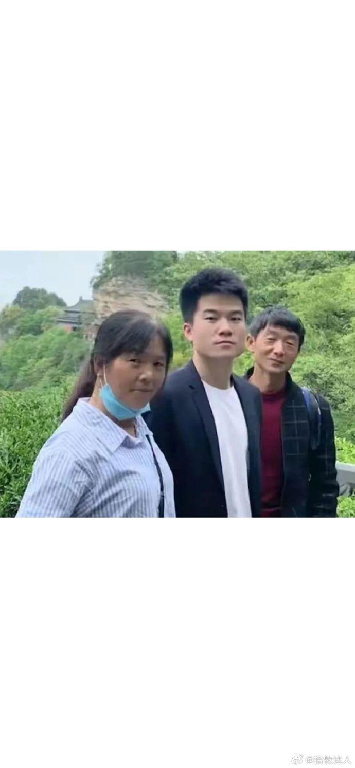 董宇辉:做一个幸福的普通人-董宇辉说:“做一个幸福的普通人。”-大智网汇