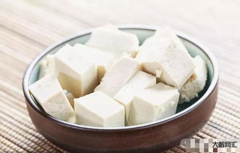 哺乳期饮食指南:能否享受美味的豆腐?-哺乳期妈妈能否安心食用豆腐?营养专家为您解答-大智网汇